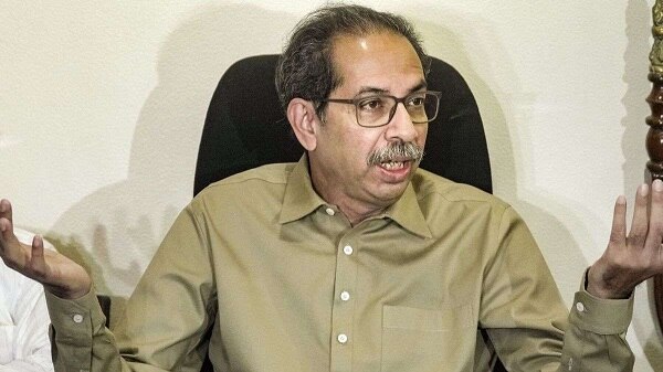 'चुनाव आयोग केंद्र सरकार का गुलाम' उद्धव ठाकरे ने समर्थकों से कही ये बड़ी बात