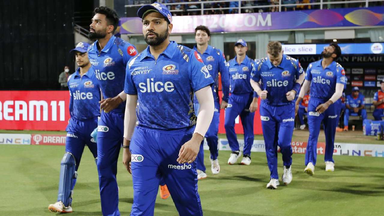 Mumbai Indians IPL 2023 Schedule: पहले ही मैच में फैन्स को दिखेगी रोहित-कोहली वॉर, देखें कैसी है मुंबई इंडियंस की पूरी टीम और शेड्यूल