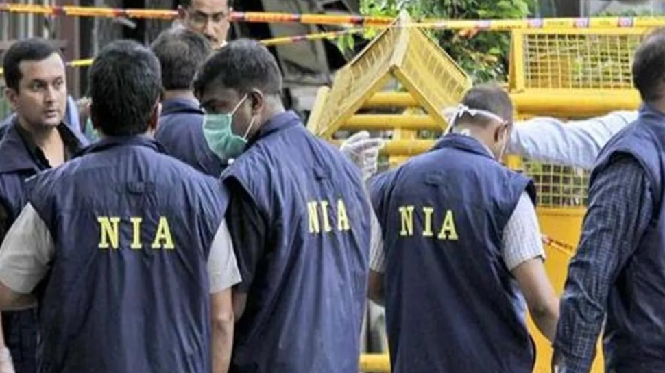 NIA Raid: जयपुर समेत पीएफआई के कई ठिकानों पर एनआईए की रेड; ये सामान हुआ बरामद NIA Raid: जयपुर समेत पीएफआई के कई ठिकानों पर एनआईए की रेड; ये सामान हुआ बरामद