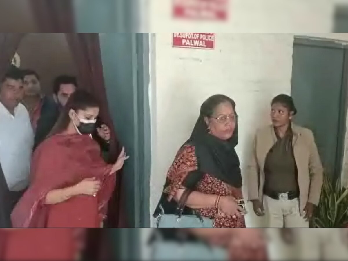 Sapna Choudhary: दहेज उत्पीड़न के मामले में पलवल थाने में पेश हुईं सपना चौधरी, भाभी ने लगाए हैं आरोप