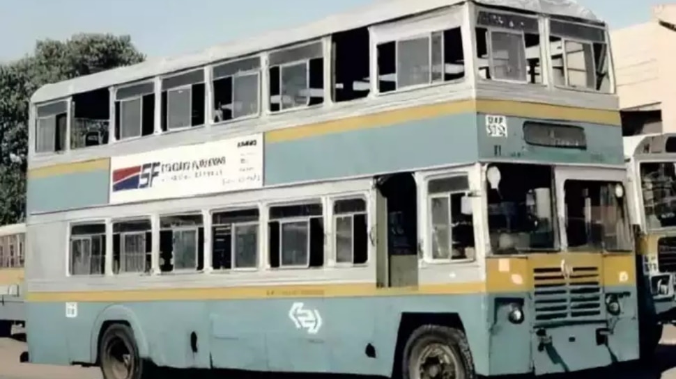 Double Decker buses use to run on Streets of Delhi Delhi Double