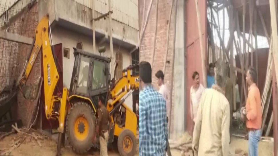 Ghaziabad: लोनी में बड़ा हादसा; निर्माणाधीन फैक्ट्री का लेंटर गिरने से दो मज़दूरों की मौत, कई ज़ख़्मी Ghaziabad: लोनी में बड़ा हादसा; निर्माणाधीन फैक्ट्री का लेंटर गिरने से दो मज़दूरों की मौत, कई ज़ख़्मी