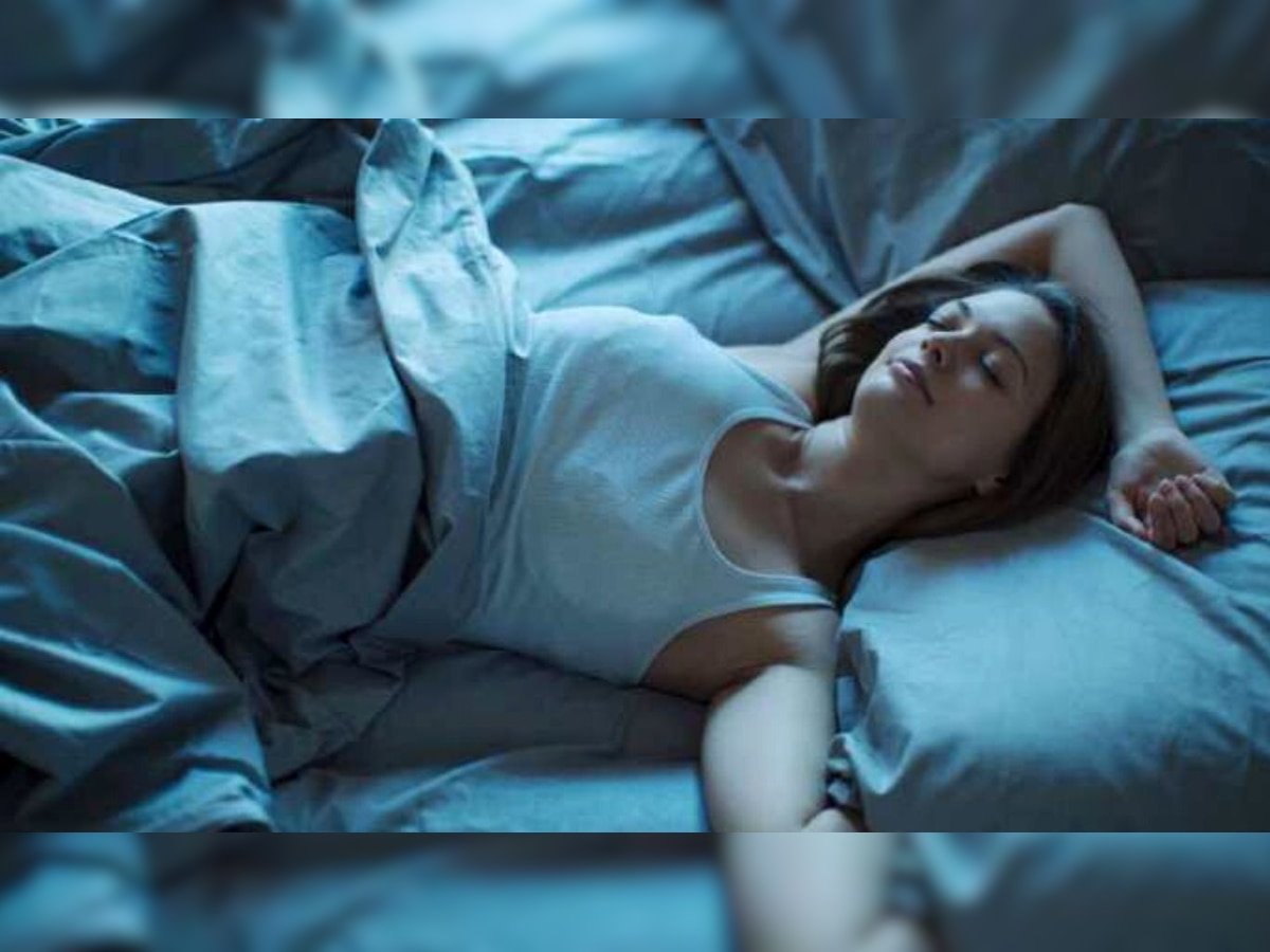 Instant Sleeping Tips: अगर आपको नहीं आ रही नींद, तो सोने से पहले करें ये उपाय, होगा गजब का फायदा