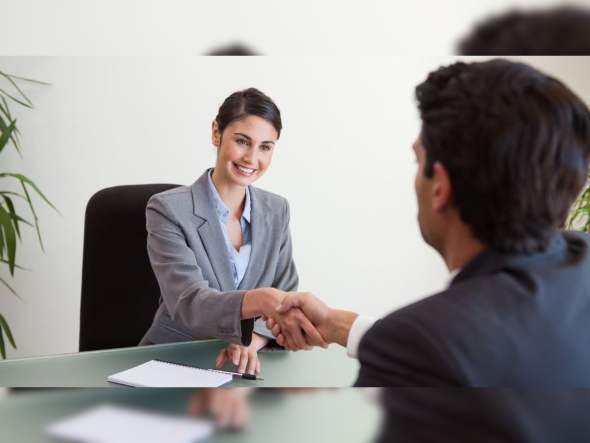 अगर आप हैं एक फ्रेशर, तो इन 5 Interview Questions की कर लें तैयारी, जरूर पूछेगा HR