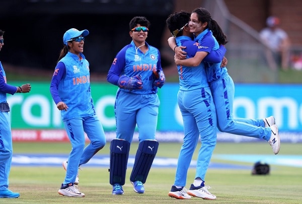 Women&#039;s T20 WC के सेमीफाइनल में पहुंचा भारत, मंधाना और बारिश के कमाल ने आयरलैंड को हराया