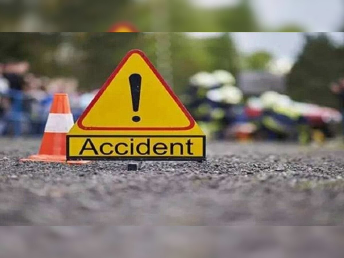 Sitapur Accident: तेज रफ्तार कार ने बाइक को मारी टक्कर, हादसे में हुई तीन लोगों की दर्दनाक मौत