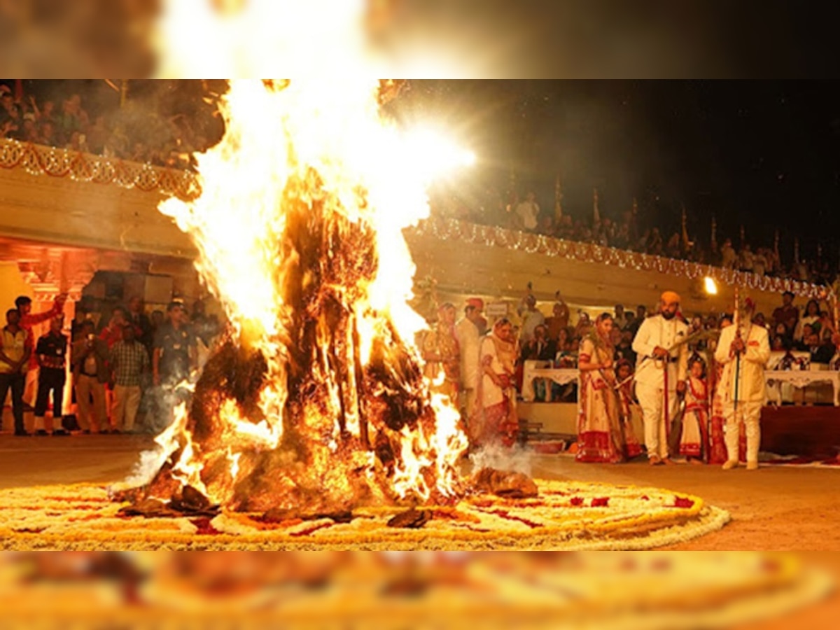 Holika Dahan 2023 Know Shubh Muhurt Bhadra Tithi Timing Importance And