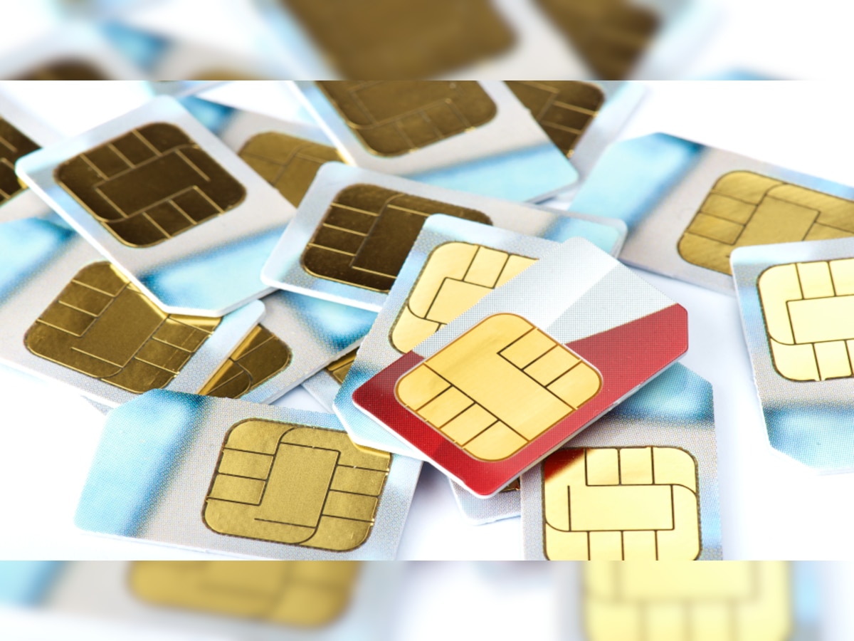 Mobile SIM Card Rules: ମୋବାଇଲ୍ ସିମ୍ କାର୍ଡ ସହ ଜଡ଼ିତ ନିୟମରେ ସରକାର କଲେ ବଡ଼ ପରିବର୍ତ୍ତନ, ଜାଣନ୍ତୁ ଏବେ କେଉଁ ଗ୍ରାହକଙ୍କୁ ମିଳିବନି SIM