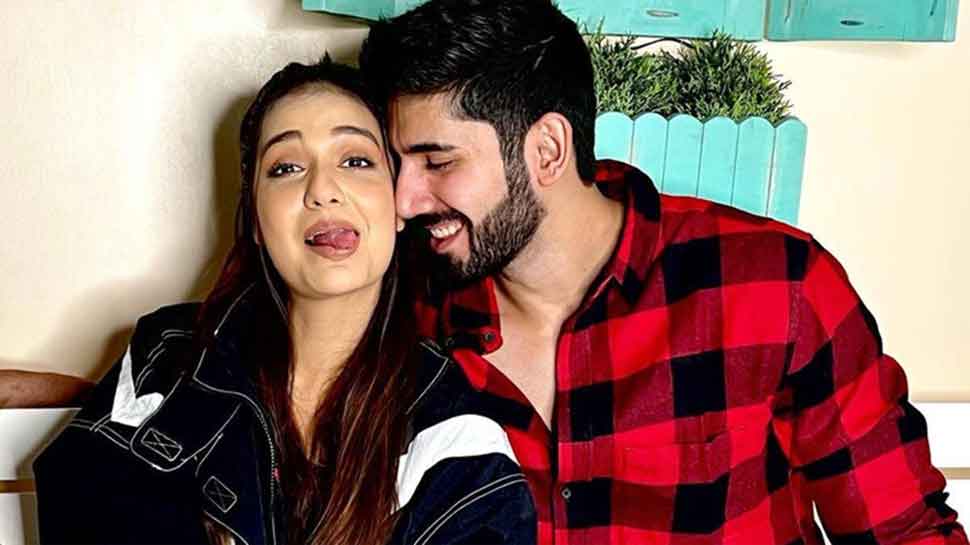 Varun Sood Divya Agarwal: भाई की एक्स से मांगे अपने ‘खानदानी गहने’ तो तिलमिलाई दिव्या ने वरुण की बहन को दिया ये जवाब!   