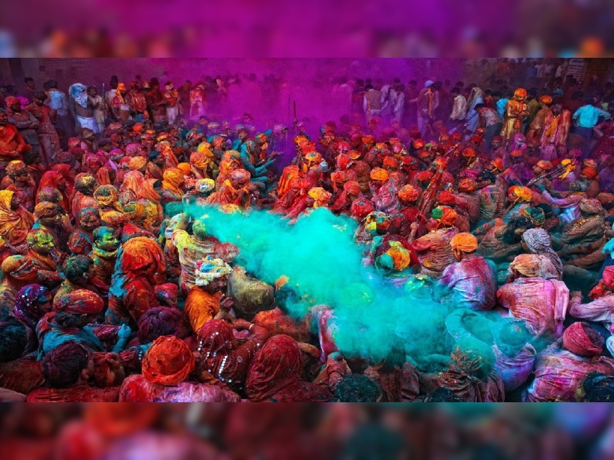 Holi 203: बेमिसाल है सहरसा की घमौर होली, कंधों पर चढ़कर रंग लगाते हैं लोग