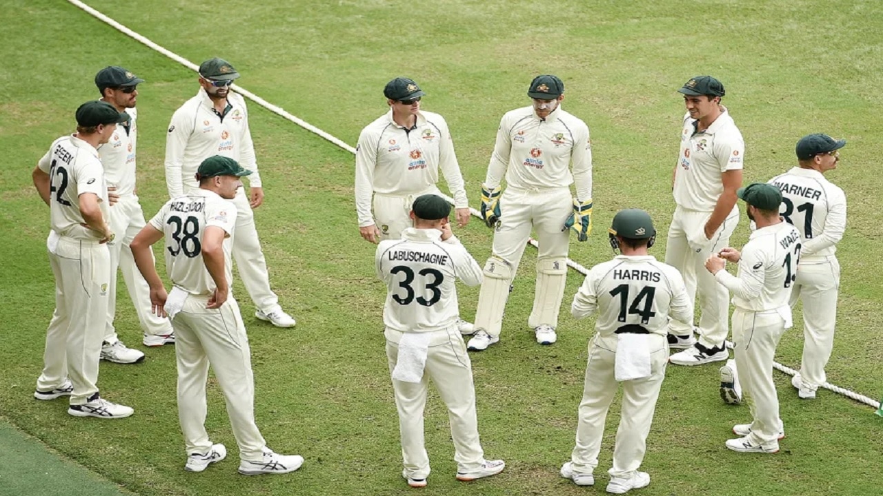 IND vs AUS: बॉर्डर-गावस्कर ट्रॉफी के तीसरे मैच से बाहर हुए पैट कमिंस, जानें कौन बना नया कप्तान 