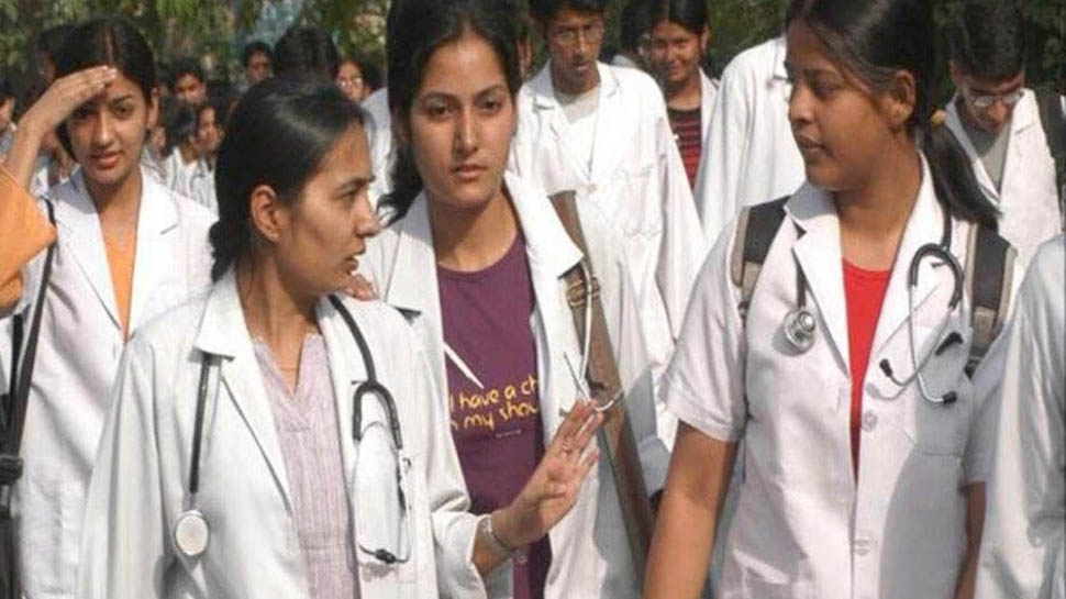 NEET PG 2023 Postponement Hearing: एग्जाम स्थगन पर SC में सुनवाई; जानें मामला और क्या है एस्पायरेंट की मांग NEET PG 2023 Postponement Hearing: एग्जाम स्थगन पर SC में सुनवाई; जानें मामला और क्या है एस्पायरेंट की मांग