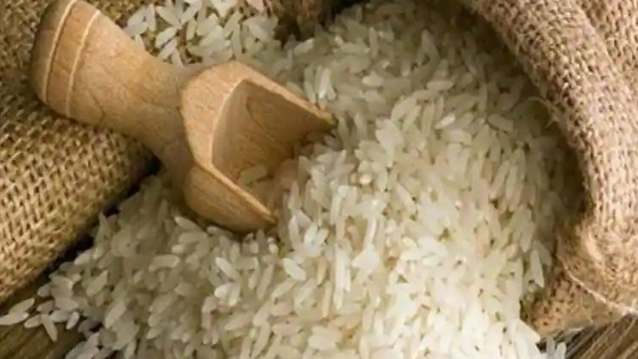 congress promised 10 kg free rice to bpl cardholders and 2 thousand ...