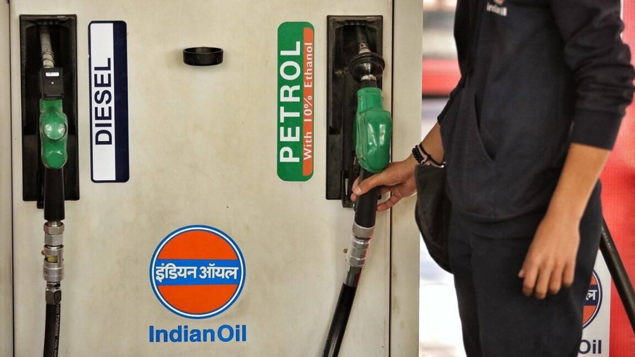 Petrol Price Today: यहां बदला पेट्रोल और डीजल का भाव, जानिए अपने शहर का भाव