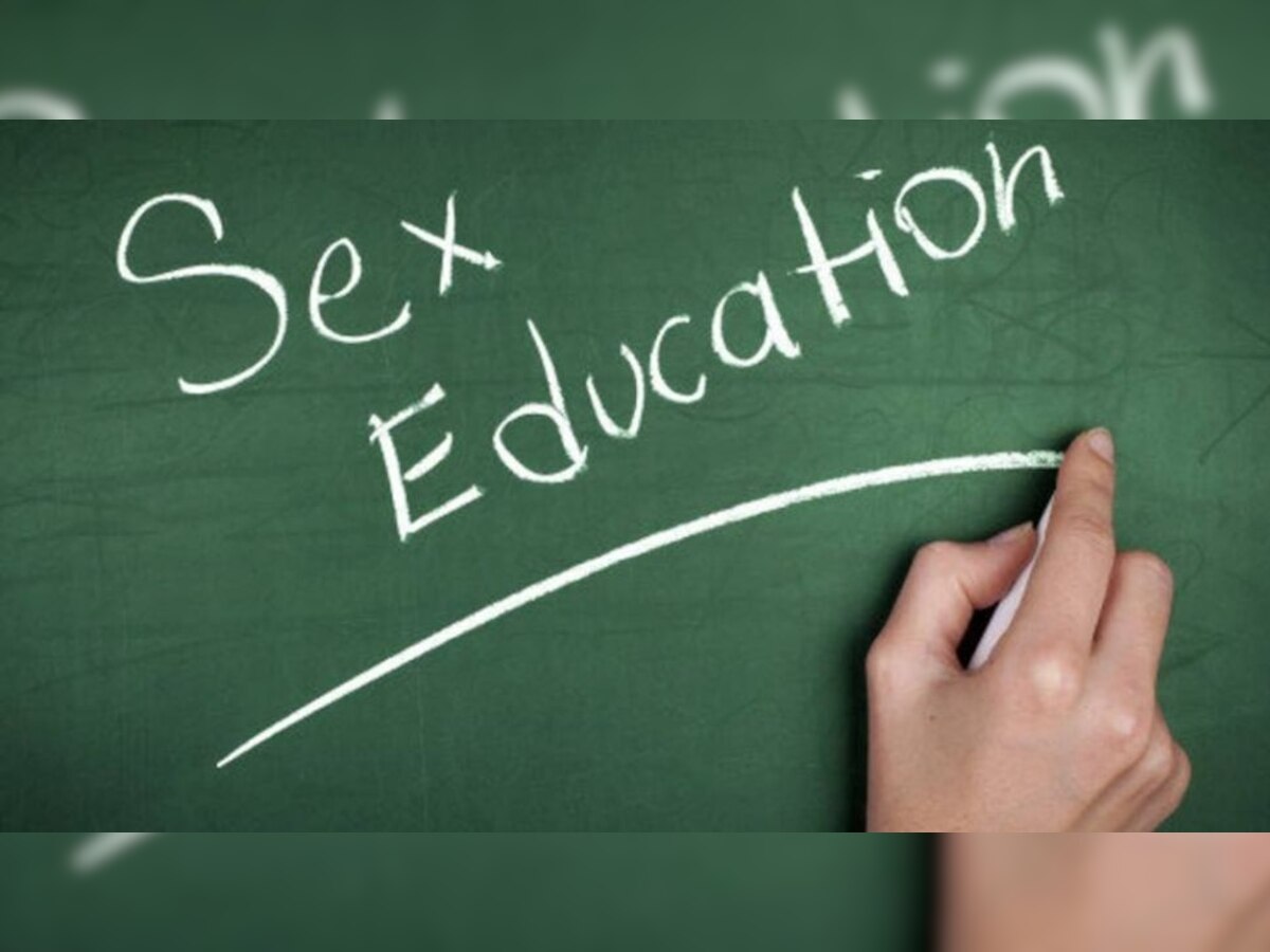 Sex Education: किशोरावस्था में बेहद जरूरी है सेक्स एजुकेशन, नहीं तो हो सकती हैं यह बड़ी गलतियां