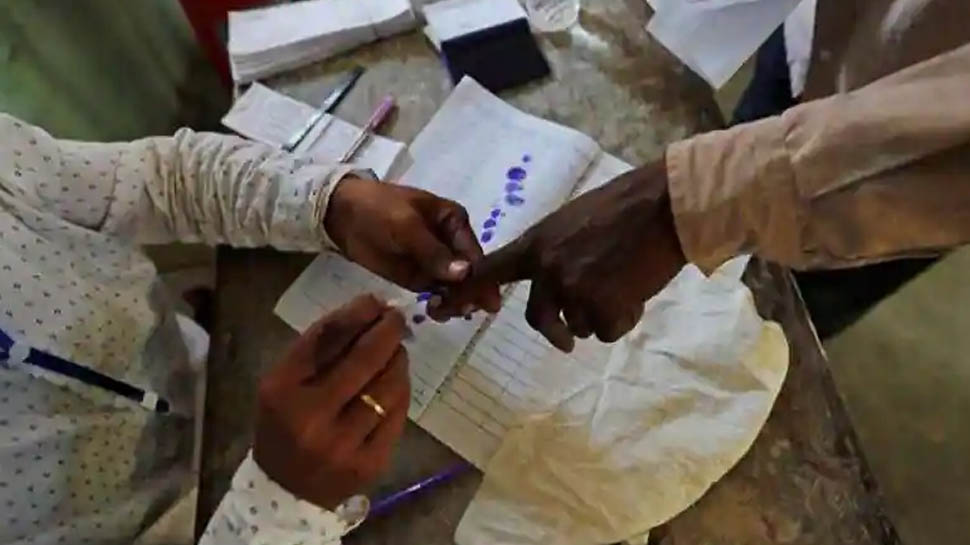 Nagaland Election 2023 Exit Poll: 11 बजे तक 35.2% वोटिंग, एग्जिट पोल पर टिकी सभी की निगाहें Nagaland Election 2023 Exit Poll: 11 बजे तक 35.2% वोटिंग, एग्जिट पोल पर टिकी सभी की निगाहें