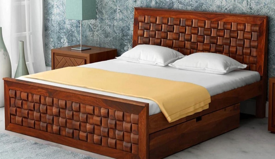 Vastu Tips Never keep these things under bed Financial crunch have to