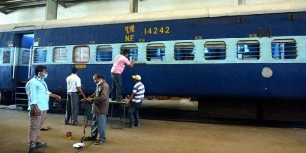 Indian Railway ने होली से पहले 400 से अधिक ट्रेनों को किया रद्द, जानिए हर रूट की अपडेट