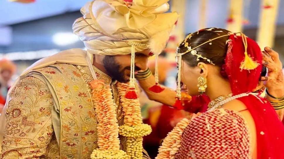 Shardul Thakur Wedding With Mittali Parulkar Photos going viral rohit Sharma shreyas iyer dance | Shardul Thakur Wedding: टीम इंडिया के 'लॉर्ड' ने मिताली संग लिए सात फेरे, देखें तस्वीरें | Hindi News, Shardul Thakur Wedding With Mittali Parulkar Photos going viral rohit Sharma shreyas iyer dance | Shardul Thakur Wedding: टीम इंडिया के 'लॉर्ड' ने मिताली संग लिए सात फेरे, देखें तस्वीरें | Hindi News,