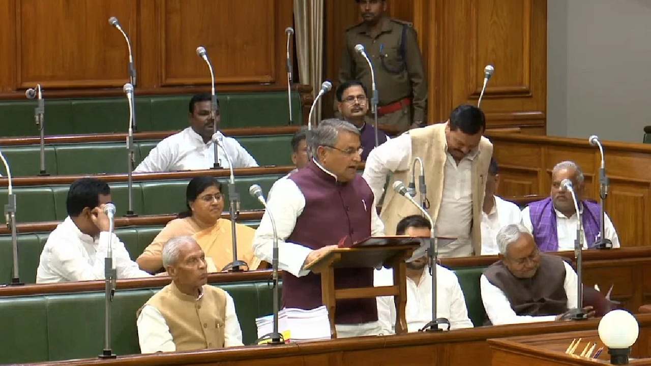 Bihar Budget 2023: बिहार की महागठबंधन सरकार का पहला बजट पेश, जानें पिछले 2 बजट में क्या था हाल