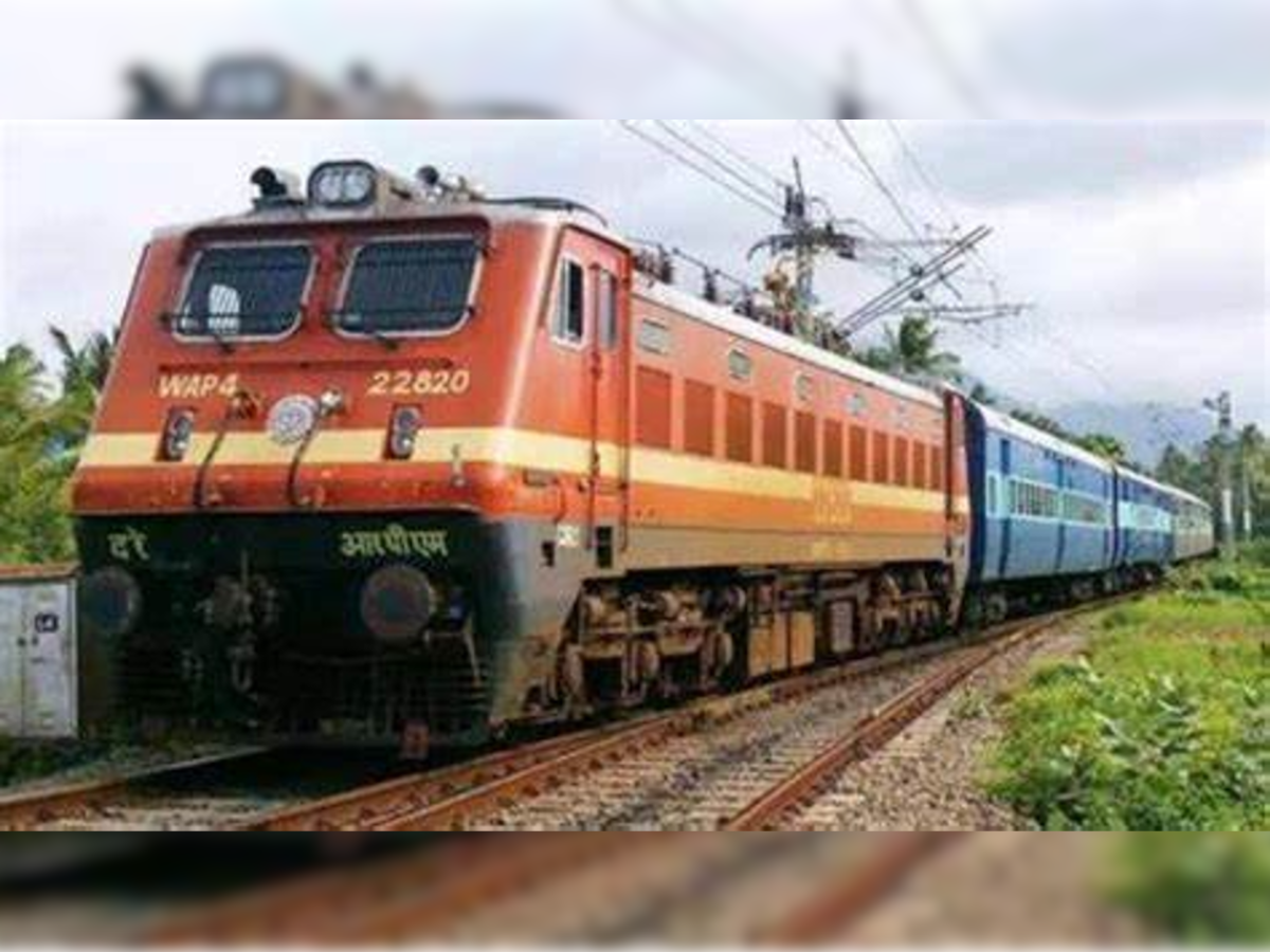 Delhi: रेलवे को 40 लाख का लगा चूना, सॉफ्टवेयर हैक कर ई-टिकट कालाबाजारी करने वाला मास्टरमाइंड गिरफ्तार
