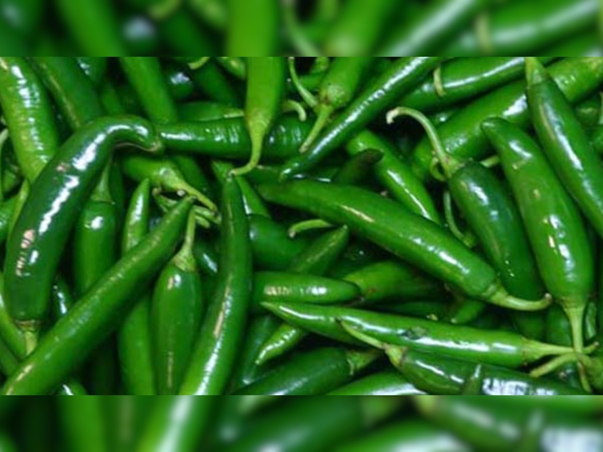 Green Chilli: सेहत के लिए जरूरी है हरी मिर्च का सेवन, स्वाद के साथ इन चीजों में भी असरदार