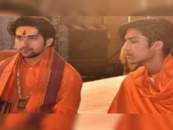 Dheerendra Shastri Brother: जेल से कैसे बाहर आया पंडित धीरेंद्र शास्त्री का भाई? बंदूक लहराते और धमकाते हुए वीडियो वायरल