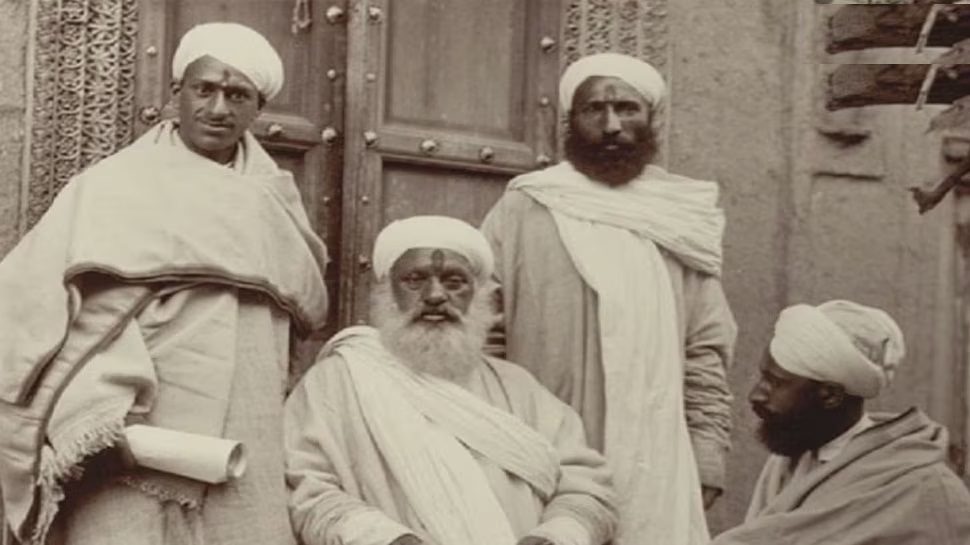 इस इलाके के मुस्लिम भी लगाते हैं अपने नाम के आगे पंडित, दिलचस्प है वजह इस इलाके के मुस्लिम भी लगाते हैं अपने नाम के आगे पंडित, दिलचस्प है वजह