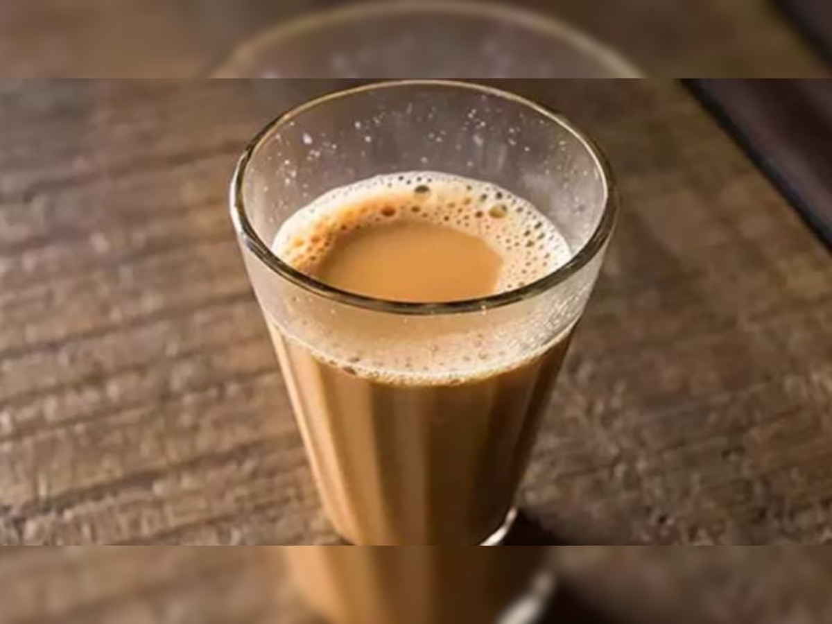 Tea Side Effects in Hindi: कहीं 'जहर' न बन जाए चाय की तलब, दिल की बीमारी समेत हो सकते हैं ये नुकसान