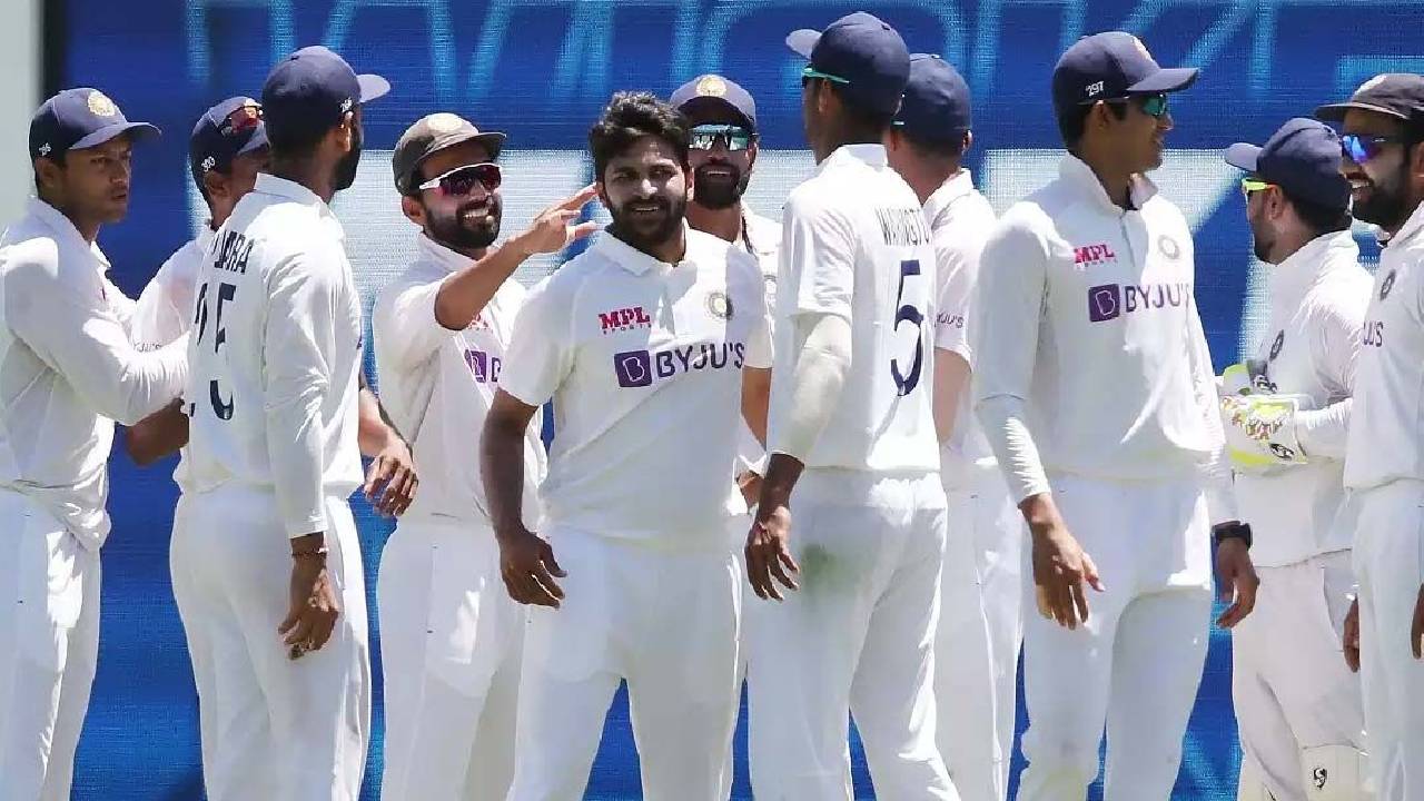 IND vs AUS: भारत की हार पर भड़के पूर्व कप्तान, बल्लेबाजों को लेकर कही ये बड़ी बात