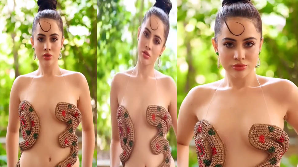 Urfi Javed New Video: उर्फी जावेद का नया अवतार, जिस्म पर लपेट लिया सांप Urfi Javed New Video: उर्फी जावेद का नया अवतार, जिस्म पर लपेट लिया सांप