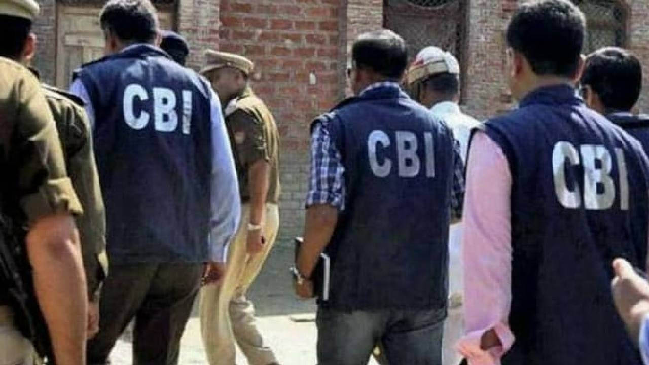 JEE Paper Leak: पकड़ा गया JEE मेन्स 2021 पेपर लीक का मास्टरमाइंड, CBI की गिरफ्तारी के बाद किये बड़े खुलासे