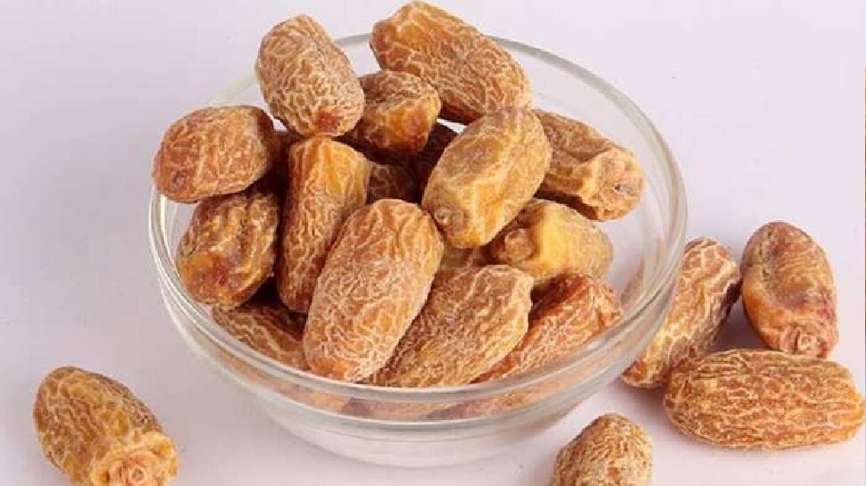 Dry Dates Health Benefits chuara khane ke faydey prevent from cancer