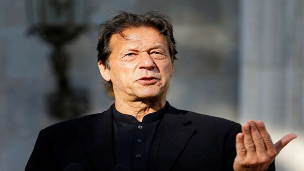 Imran Khan: इमरान ख़ान को वर्दी देखकर लगता है डर; इस वजह से पहुंची थी पुलिस, उड़ा दी गिरफ्तारी की अफवाह! Imran Khan: इमरान ख़ान को वर्दी देखकर लगता है डर; इस वजह से पहुंची थी पुलिस, उड़ा दी गिरफ्तारी की अफवाह!