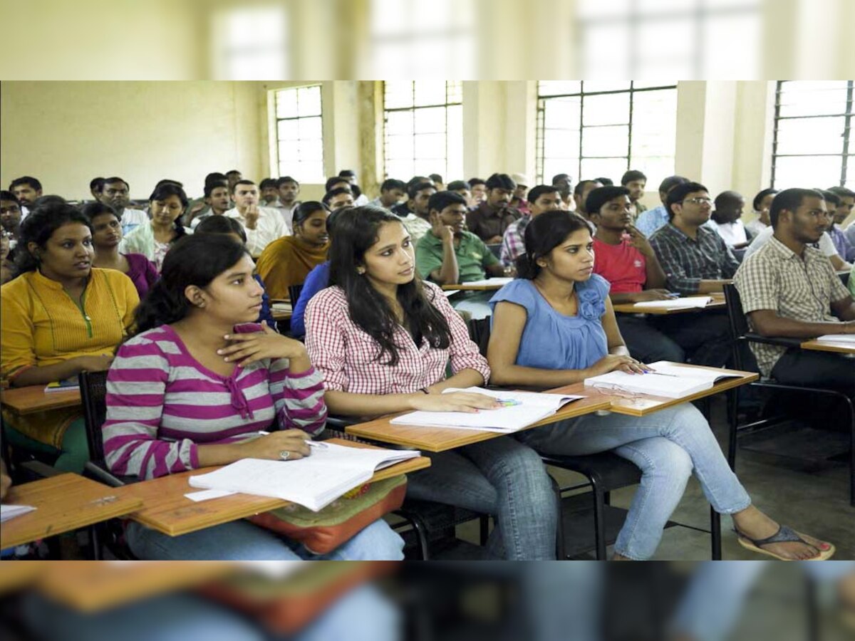  टेक और IT के बाद अब इस सेक्टर में आ रही है मंदी; जा सकती है लाखों लोगों की नौकरी 