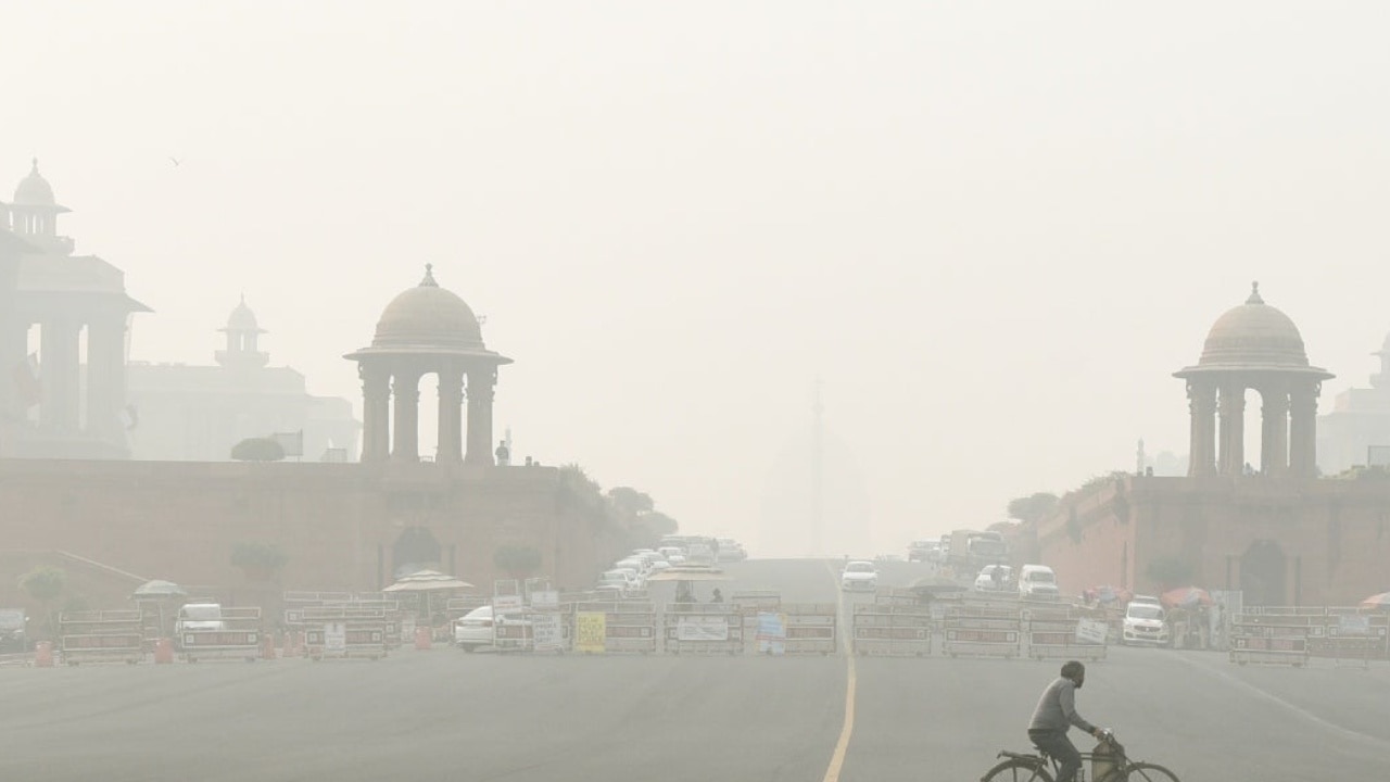 सबसे साफ सर्दियां, फिर भी क्यों है दिल्ली सबसे प्रदूषित? रिपोर्ट में खुलासा