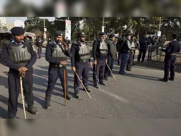 पाकिस्तान: पंजाब यूनिवर्सिटी में हिंदू छात्रों से मारपीट, होली मनाने को लेकर हुआ विवाद