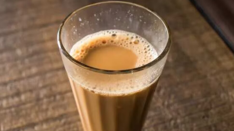 Milk Tea Side Effects Tea Disadvantages do not drink tea daily it harm your health Tea अगर