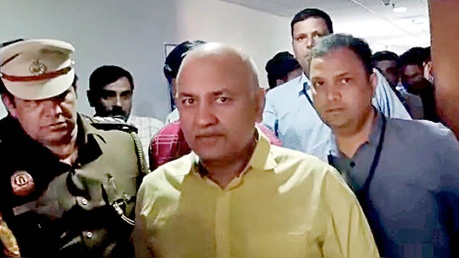 Delhi: आप का आरोप- खूंखार कैदियों के बीच हैं सिसोदिया, जेल प्रशासन बोला हमने... 