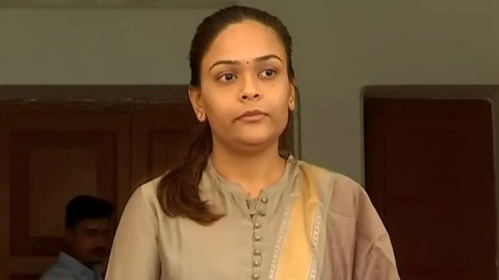 ସାଇବର ଠକେଇରୁ ବର୍ତ୍ତିଲେନି ଦୀପାଳି sambalpur Cyber Crime News ex