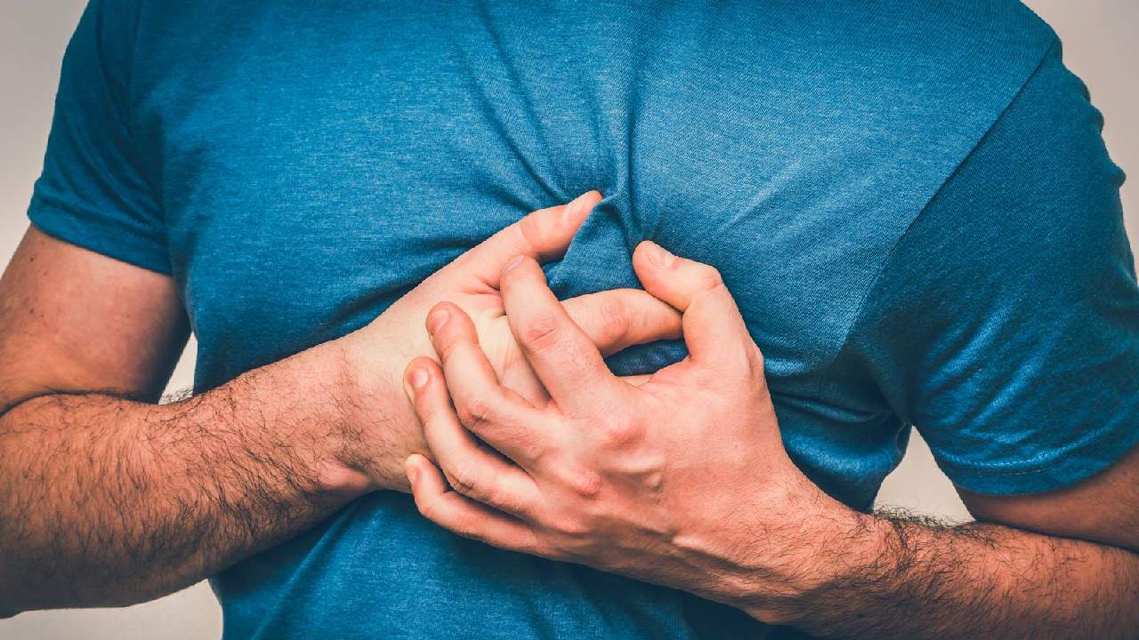 Cardiac Arrest or Heart Attack में कौन सी बीमारी है ज्यादा खतरनाक, जानें क्या होता है अंतर