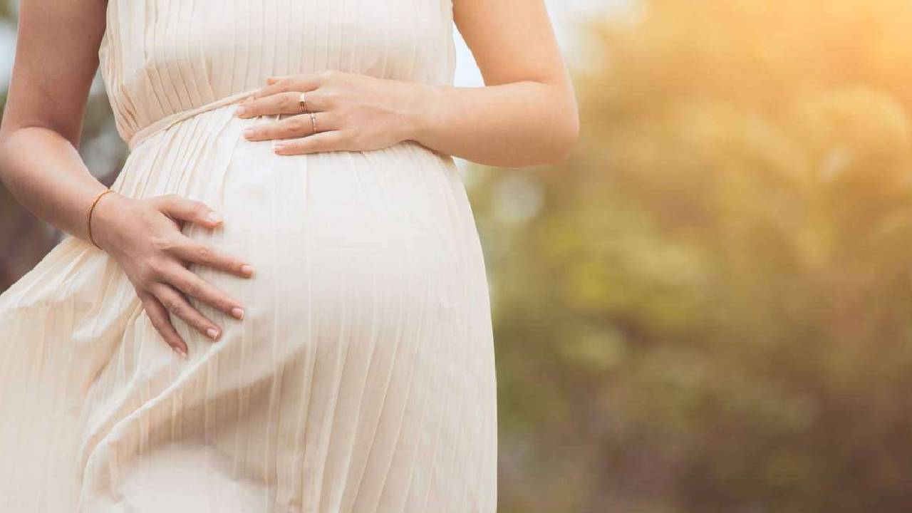 जल्द गर्भवती होने के लिए अपनाएं ये टिप्स, प्रेग्नेंसी कंसीव करने के लिए महिलाएं इन बातों का रखें ख्याल
