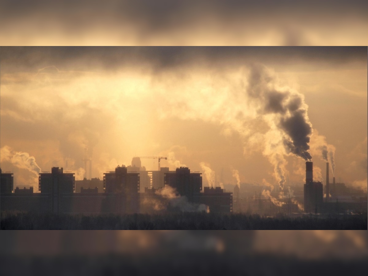 Air Pollution: धरती की  99.999% आबादी ले रही जहरीली हवा में सांस, डराने वाला है मौत का आकंड़ा 