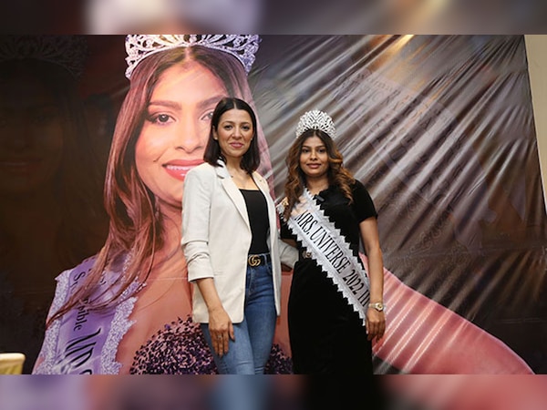 नागपुर की 2 बच्चों की मां ज़ोया शेख ने बुल्गारिया में जीता मिस यूनिवर्स अवॉर्ड, देखें तस्वीर