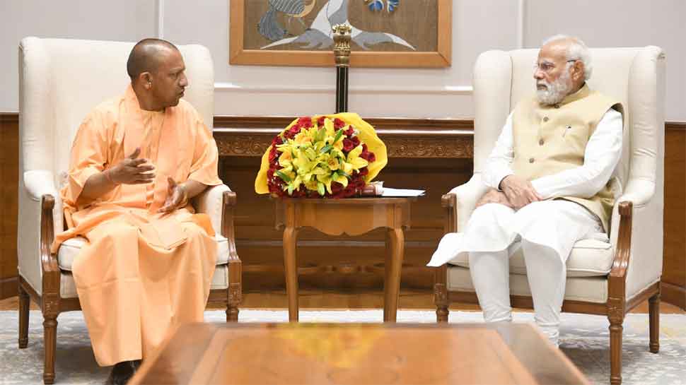 Modi Yogi Meeting: पीएम मोदी से दिल्ली आकर क्यों मिले योगी आदित्यनाथ, दोनों के बीच हुई क्या बातचीत? 