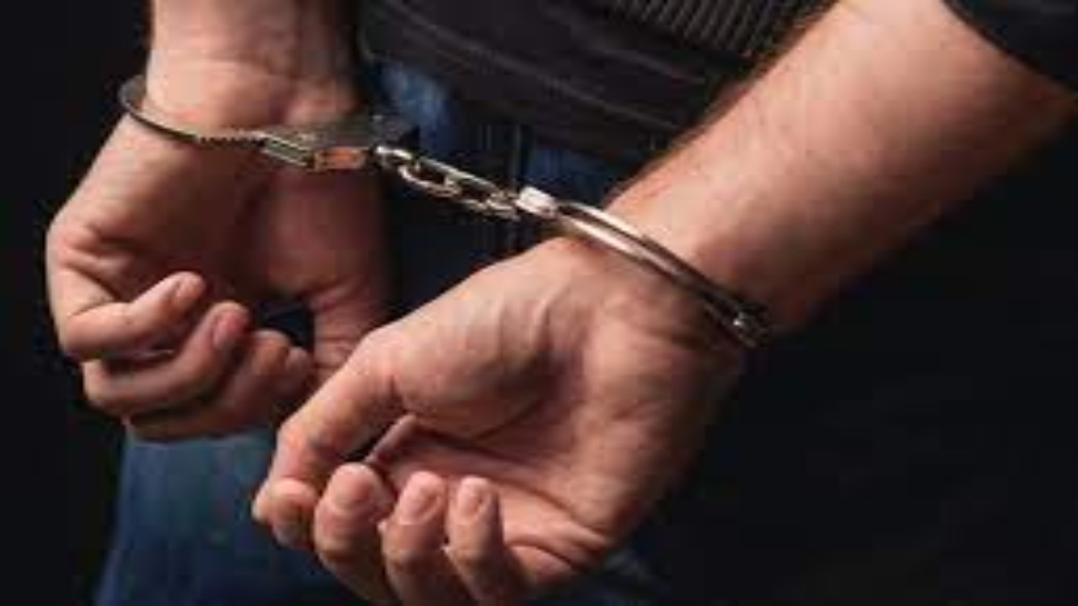 पुणे में अपने ननिहाल में रह रहा था पाक नागरिक; पुलिस ने इस आधार पर नहीं निभाने दी रिश्तेदारी ! पुणे में अपने ननिहाल में रह रहा था पाक नागरिक; पुलिस ने इस आधार पर नहीं निभाने दी रिश्तेदारी !