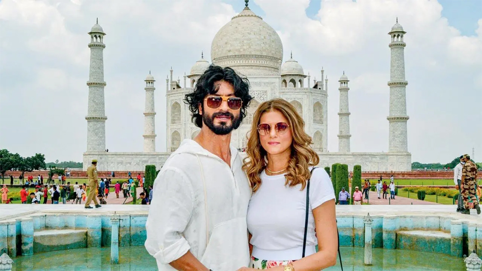 Vidyut Jamwal की मोहब्बत पर लग गया ग्रहण, ताजमहल को गवाह बनाकर की थी सगाई Vidyut Jamwal की मोहब्बत पर लग गया ग्रहण, ताजमहल को गवाह बनाकर की थी सगाई