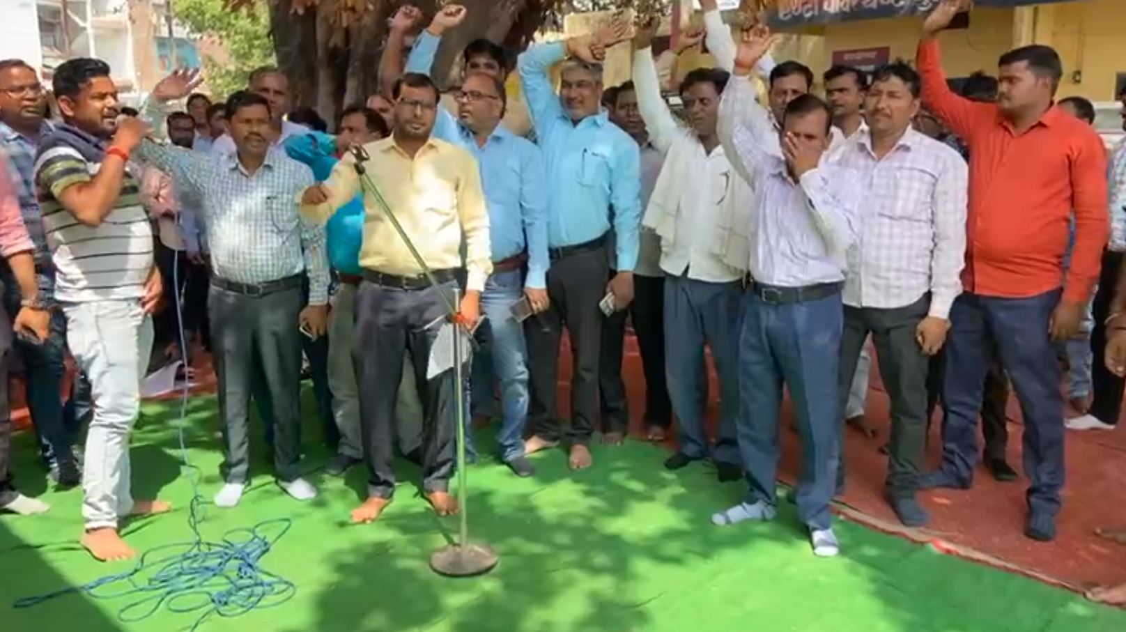 Electricity supply may suffer in the state, employees preparing for