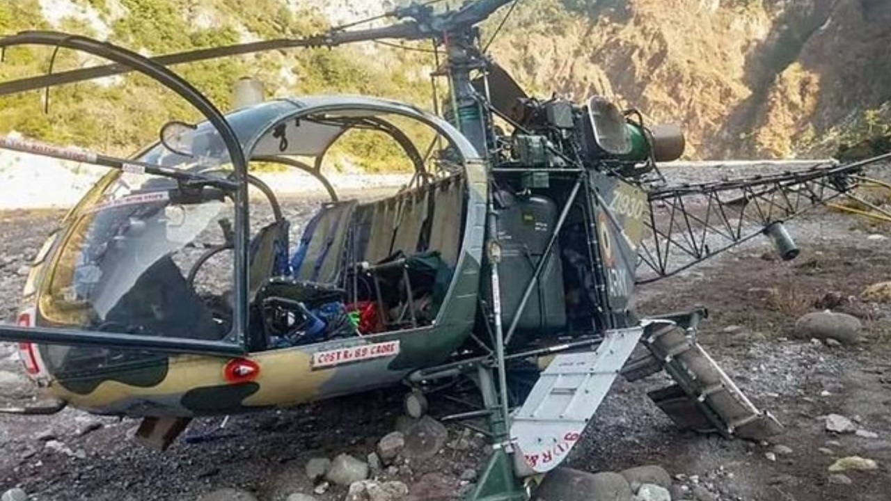 मिलिट्री हेलीकॉप्टर 'चीता' के बारे में जानिए, जिसके क्रैश में दो पायलटों की गई जान