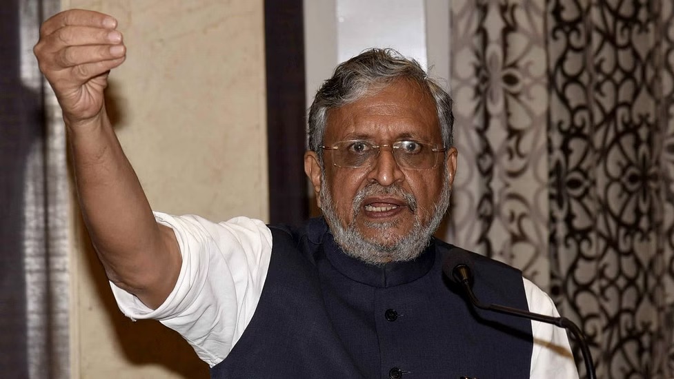 Land For Job Scam: सुशील मोदी ने साधा तेजस्वी पर निशाना, कहा- कब तक CBI की पूछताछ से भागेंगे, जांच में करें सहयोग Land For Job Scam: सुशील मोदी ने साधा तेजस्वी पर निशाना, कहा- कब तक CBI की पूछताछ से भागेंगे, जांच में करें सहयोग
